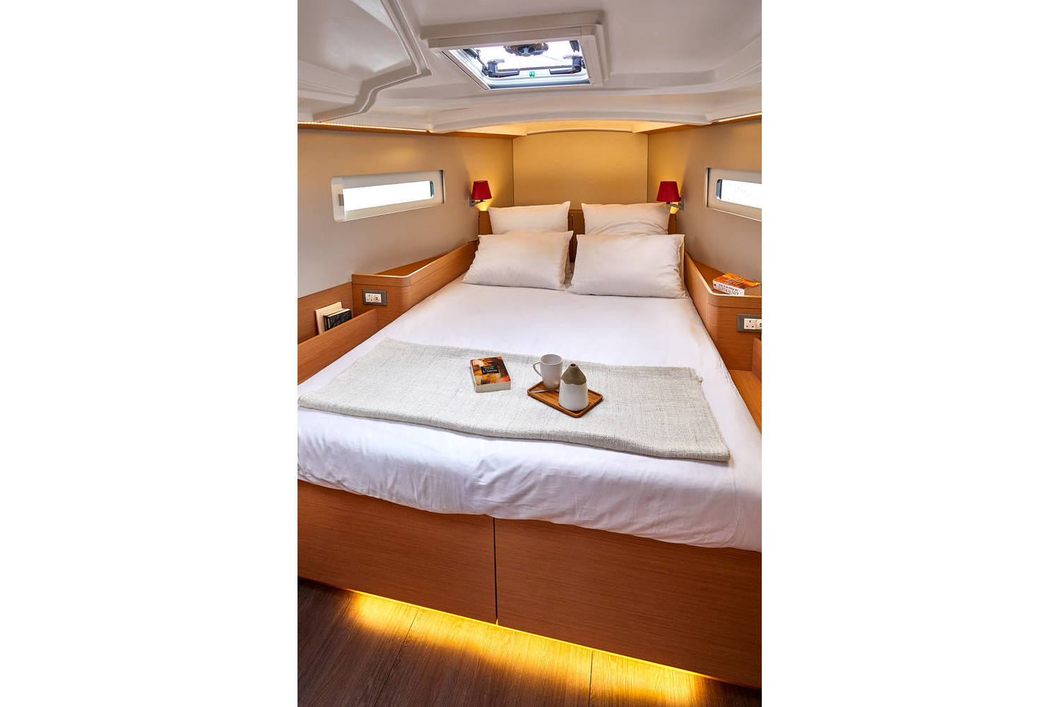 5b4482f90000000000000001