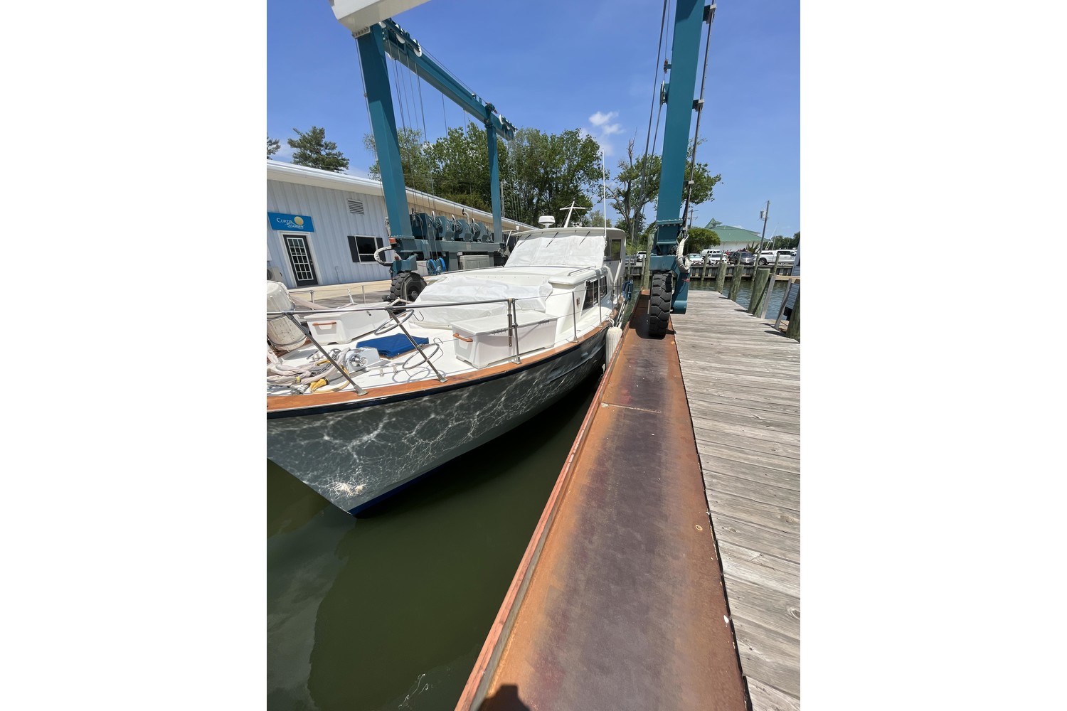 76798569046__8C155633-6814-4DF0-916E-97F08F836415