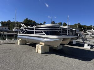 2026 Bennington 22 SR