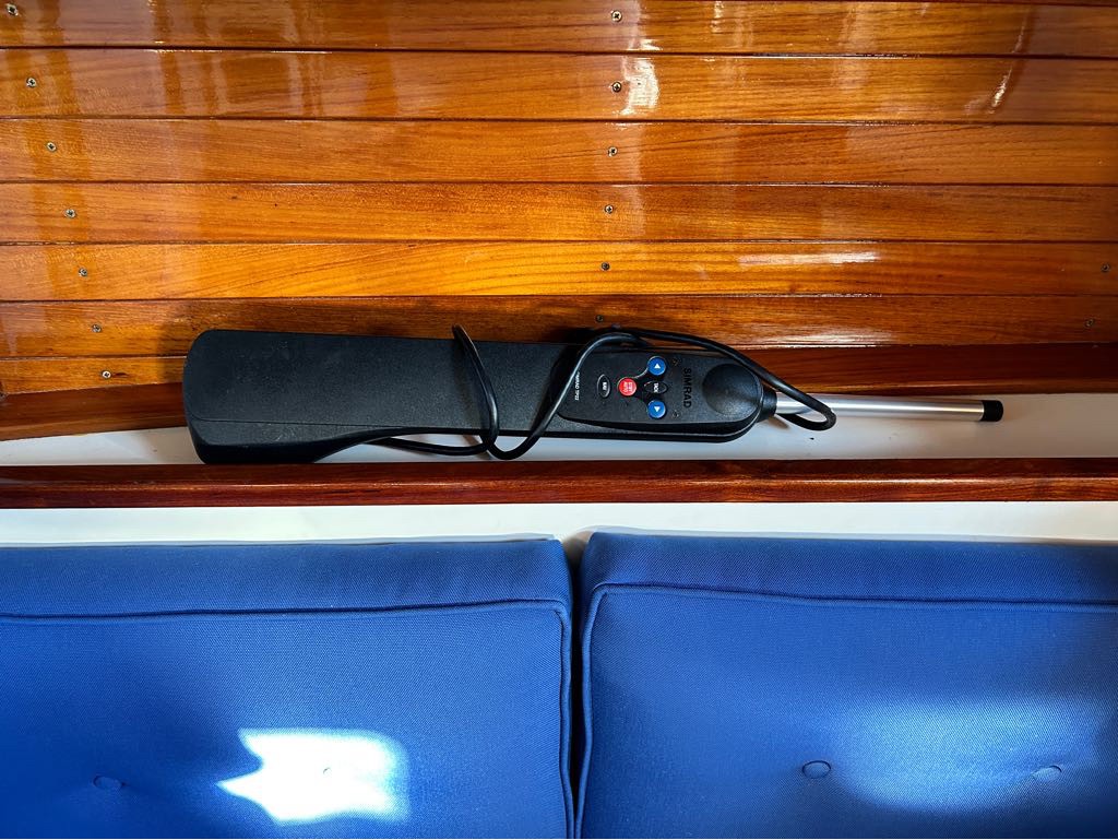 b04f6d06-522f-417e-a824-563e9ccd5744